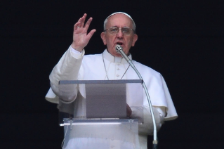 Papst Franziskus Angelus Petersplatz 